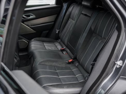 Used 2022 Land Rover Range Rover Velar R-Dynamic S image 23