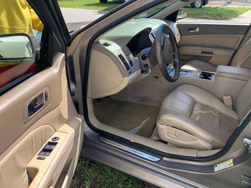 Used 2006 Cadillac STS image 7