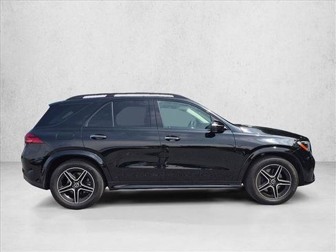 Used 2024 Mercedes-Benz GLE 350 4MATIC image 4
