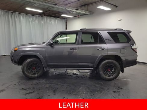 Used 2022 Toyota 4Runner TRD Off-Road Premium image 5