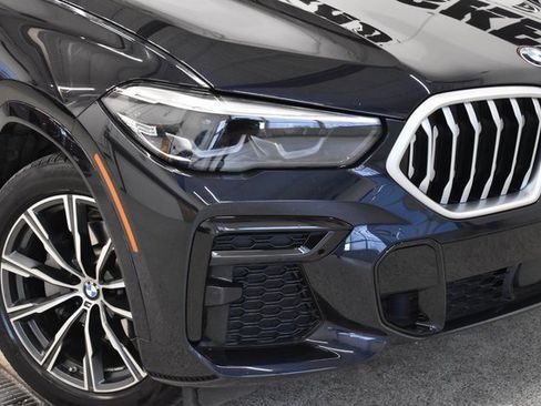 Used 2022 BMW X6 xDrive40i w/ M Sport Package image 15