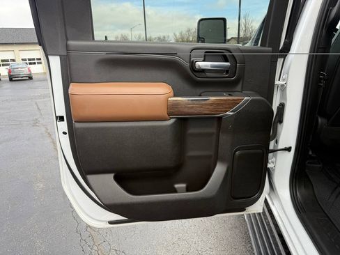 Used 2021 Chevrolet Silverado 2500 High Country AWD/4WD image 22