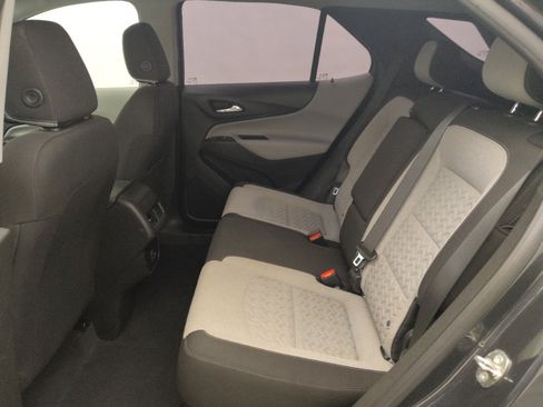 Used 2022 Chevrolet Equinox LS AWD/4WD image 18
