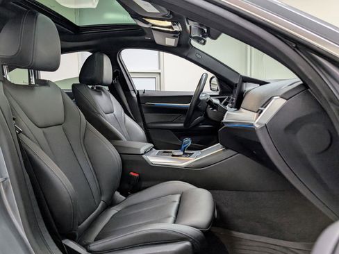 Used 2023 BMW i4 eDrive35 w/ Premium Package image 23