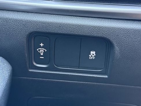 Certified 2024 Kia Sorento S FWD image 28