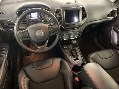 Used 2020 Jeep Cherokee Trailhawk w/ Cold Weather Group image 20