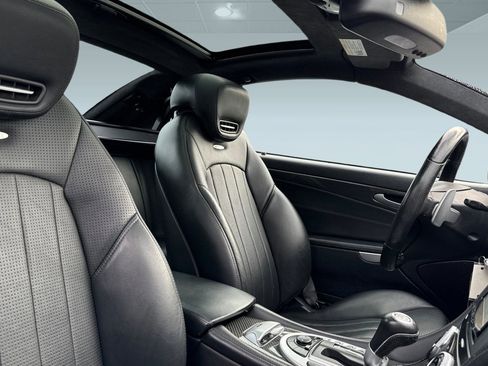 Used 2011 Mercedes-Benz SL 63 AMG image 32