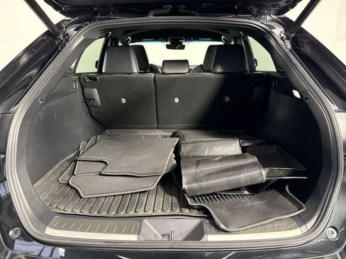 Used 2021 Toyota Venza LE image 33