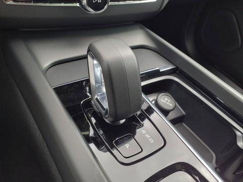 New 2025 Volvo XC60 T8 Core w/ Protection Package Premier image 18