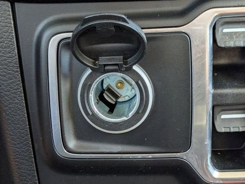 Used 2021 Jeep Gladiator Sport image 23