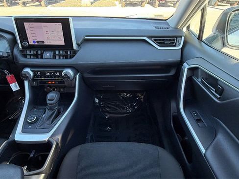 Used 2025 Toyota RAV4 LE image 42