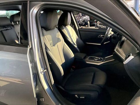 Used 2023 BMW 330i Sedan w/ M Sport Package image 9