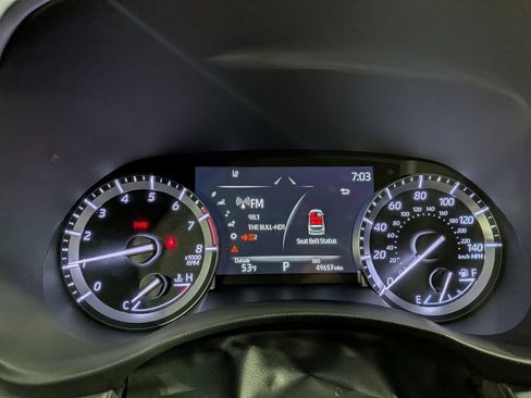 Used 2022 Toyota Highlander XLE image 17