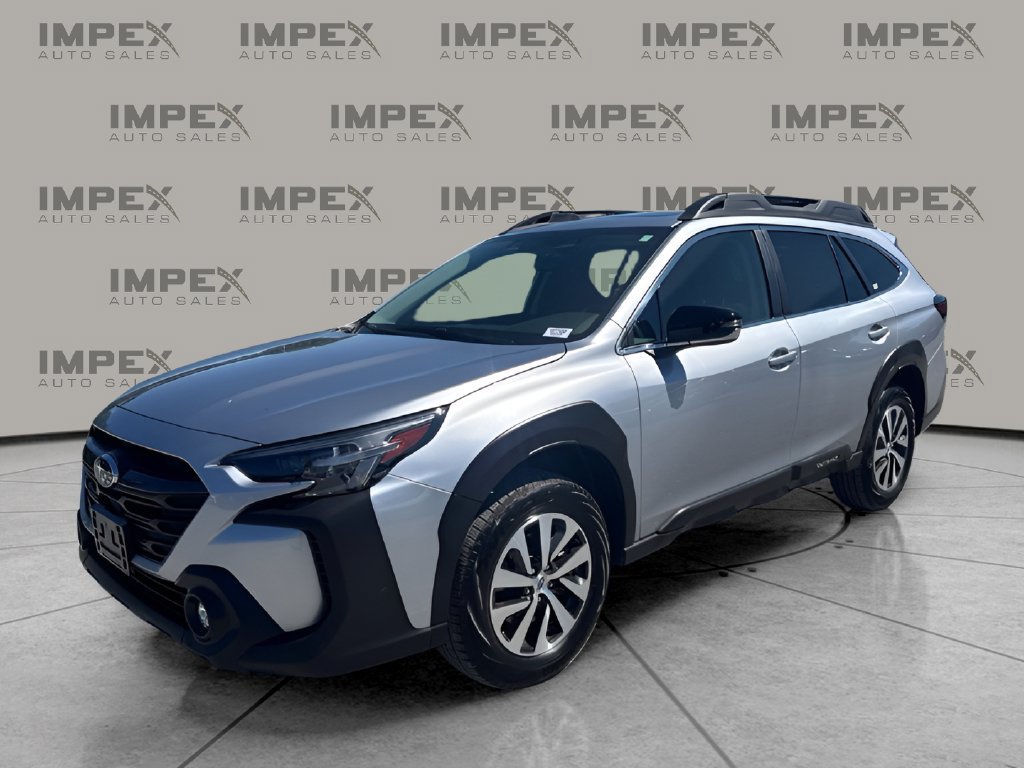 Used 2025 Subaru Outback Premium AWD/4WD image 1