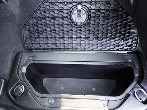 Used 2025 RAM 1500 Laramie w/ Sport Appearance Package AWD/4WD image 21