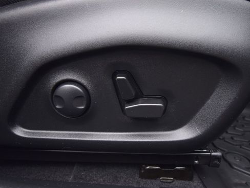 Used 2024 Jeep Compass Limited w/ Elite Group image 28