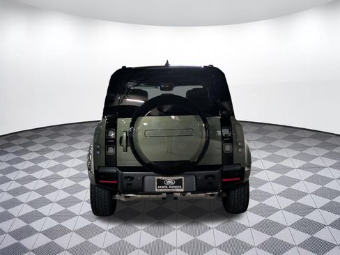 New 2026 Land Rover Defender 110 X-Dynamic SE AWD/4WD image 4