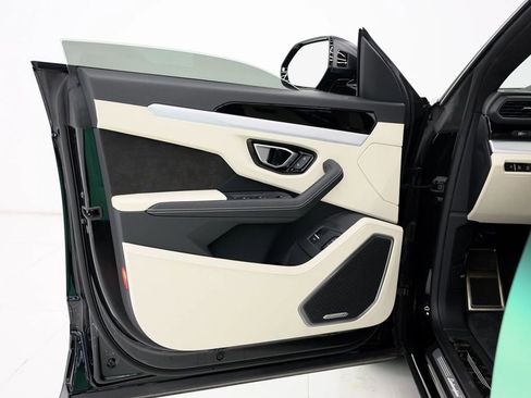 Used 2024 Lamborghini Urus S image 64