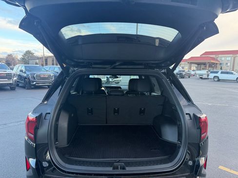 New 2026 GMC Terrain AT4 w/ LPO, Black Badging Package AWD/4WD image 4