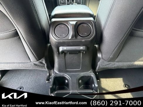 Used 2022 Jeep Wrangler Unlimited Sport AWD/4WD image 19