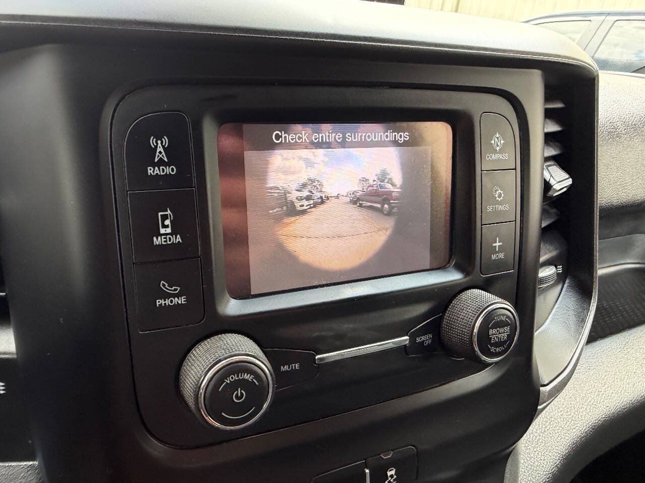 Used 2021 RAM 5500 Tradesman RWD image 18