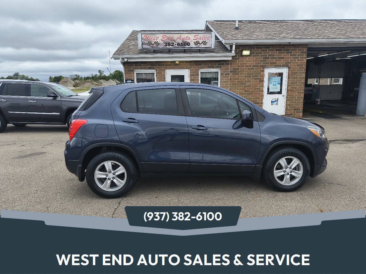 Used 2019 Chevrolet Trax LS FWD image 1