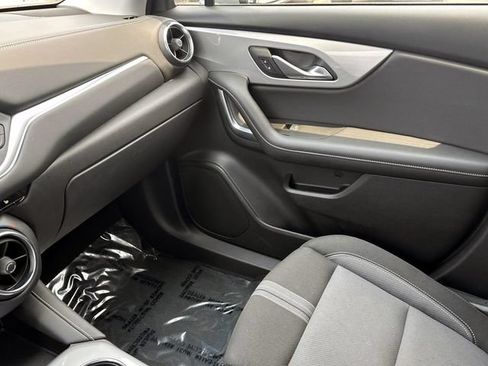Certified 2024 Chevrolet Blazer LT FWD image 29