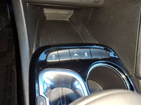 Used 2024 Buick Encore GX Sport Touring image 19