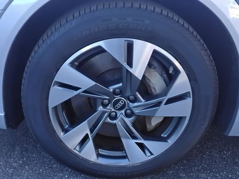 Certified 2022 Audi e-tron Premium w/ Convenience Plus Package image 11