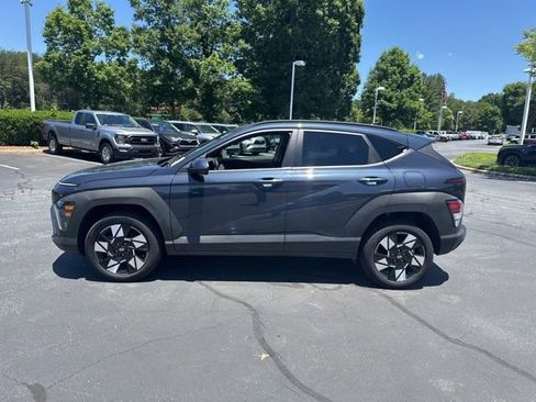 Used 2025 Hyundai Kona SEL AWD/4WD image 8