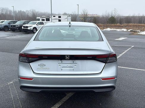Used 2023 Honda Accord LX image 8