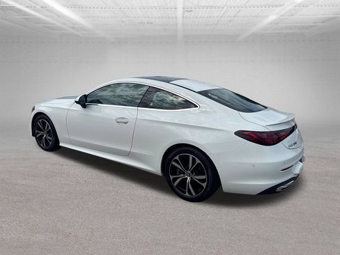 Certified 2026 Mercedes-Benz CLE 300 4MATIC Coupe image 3