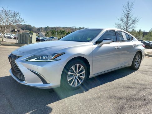 Used 2021 Lexus ES 300h w/ Premium Package image 23