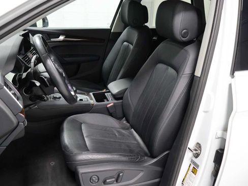 Used 2020 Audi Q5 2.0T Premium AWD/4WD image 5