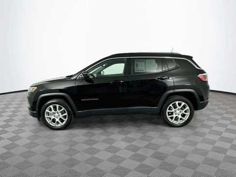 Certified 2023 Jeep Compass Latitude AWD/4WD image 6