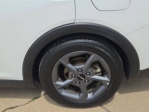 Used 2025 Kia K4 FWD image 18
