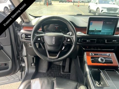 Certified 2023 Lincoln Aviator Reserve w/ Equipment Group 201A AWD/4WD image 18
