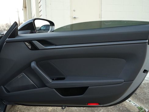 Used 2021 Porsche 911 Carrera image 23