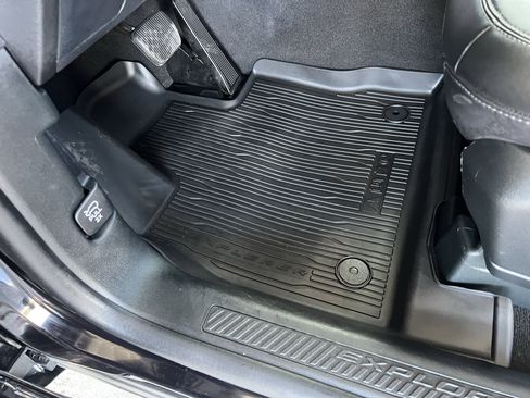 Used 2023 Ford Explorer XLT w/ Equipment Group 202A image 18