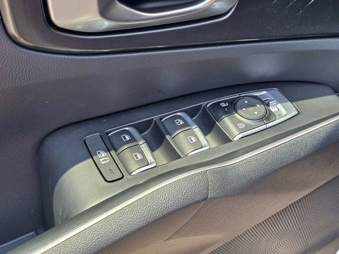 Certified 2026 Kia Sorento S w/ S Panoramic Sunroof Package FWD image 17