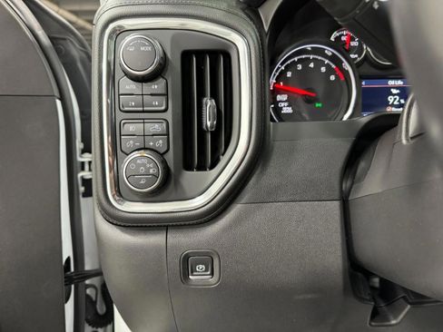 Used 2020 Chevrolet Silverado 1500 LT Trail Boss image 28