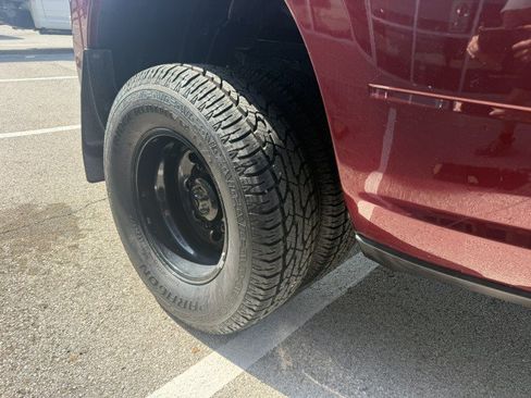 Used 2021 RAM 3500 Big Horn w/ Night Edition AWD/4WD image 13