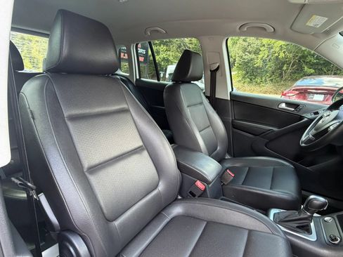 Used 2016 Volkswagen Tiguan S FWD image 18