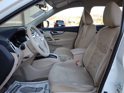 Used 2014 Nissan Rogue S image 15