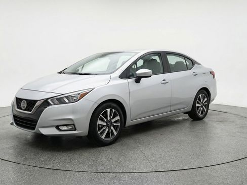 Used 2025 Nissan Versa SV FWD image 3