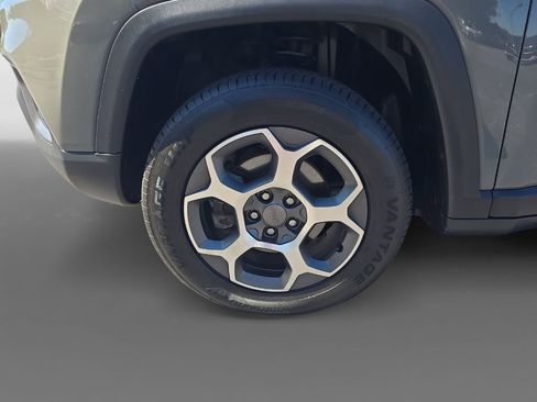 Used 2022 Jeep Compass Trailhawk w/ Trailhawk Convenience Group image 9