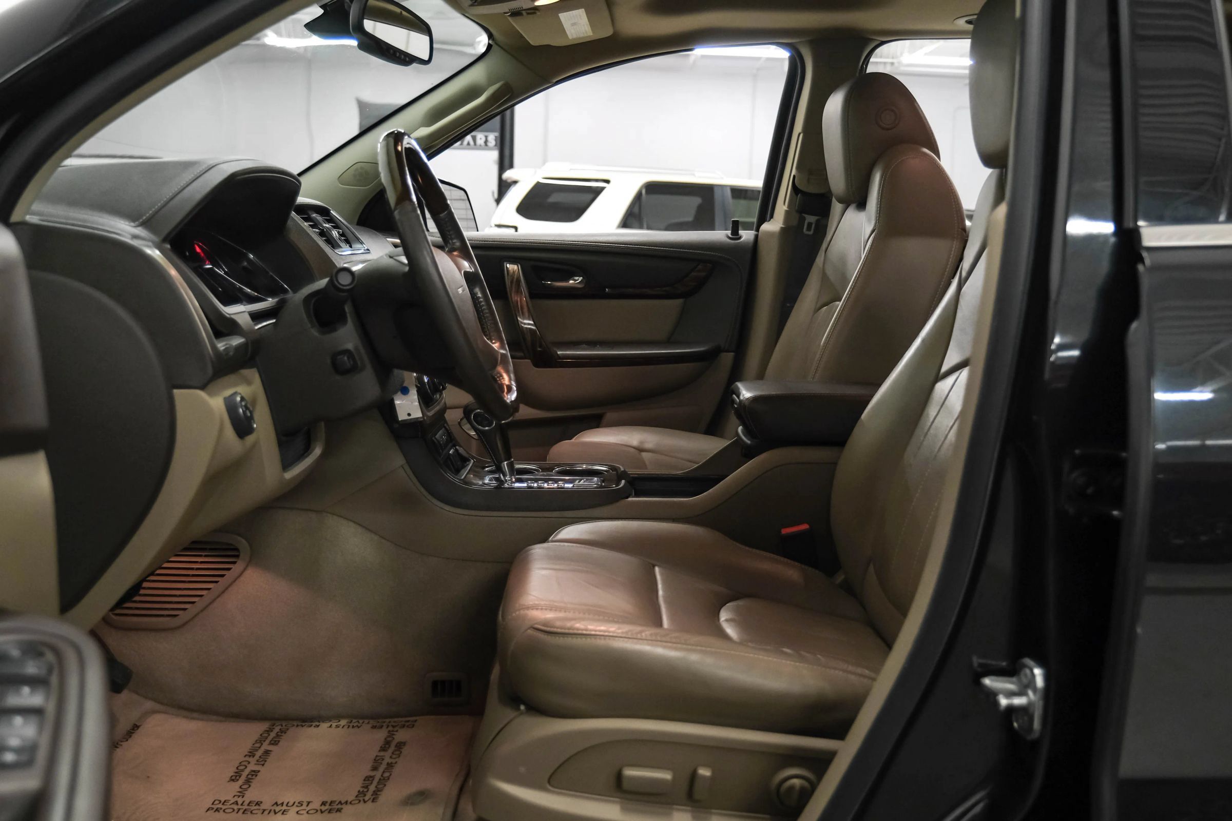Used 2015 GMC Acadia Denali FWD image 3