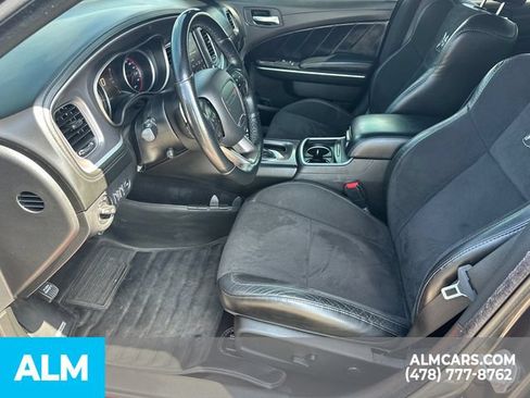 Used 2022 Dodge Charger Scat Pack w/ Dynamics Package RWD image 10