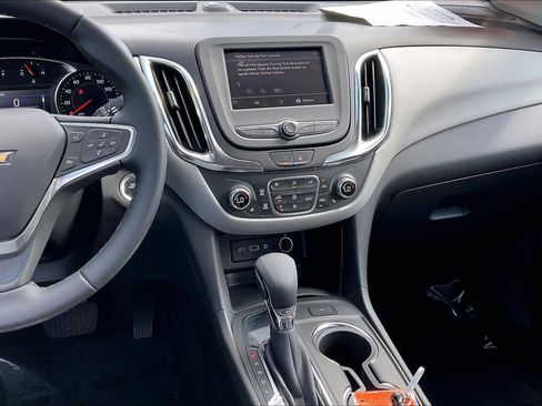 Certified 2023 Chevrolet Equinox LT image 6