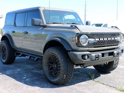 New 2025 Ford Bronco Big Bend w/ Black Diamond Package